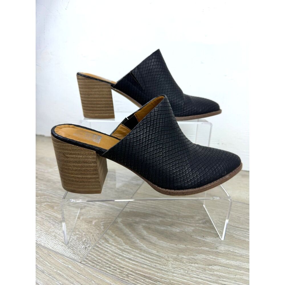 Dolce Vita Tendle Black Snake Embossed Block‎ Heel Mule Womens 8.5